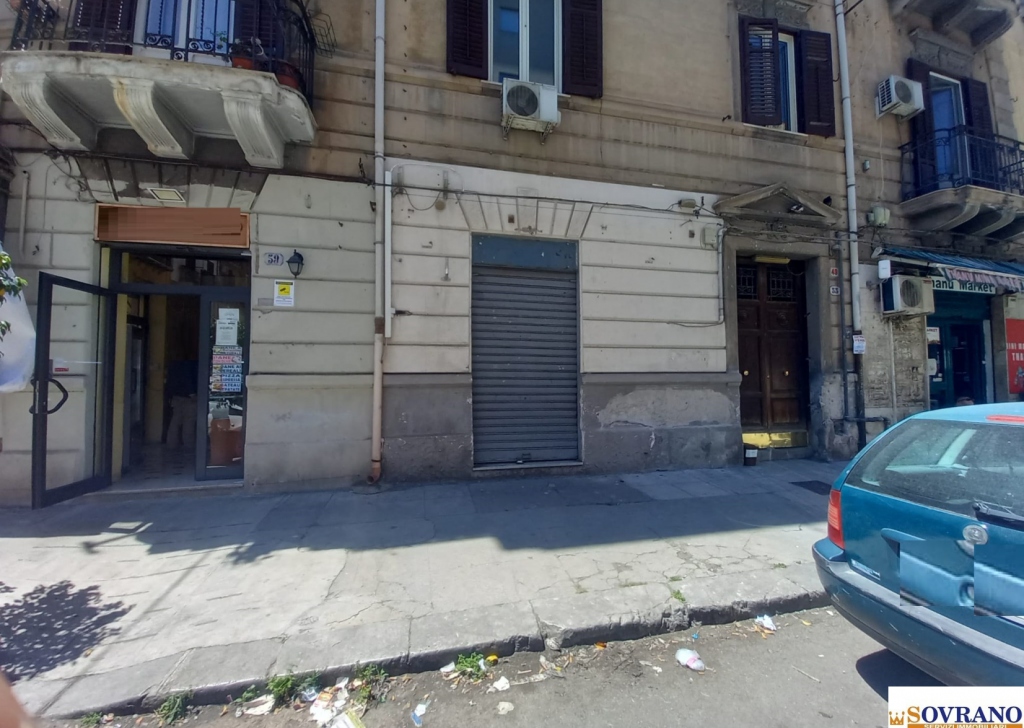 Locale commerciale in vendita  20 m², Palermo, località Dante