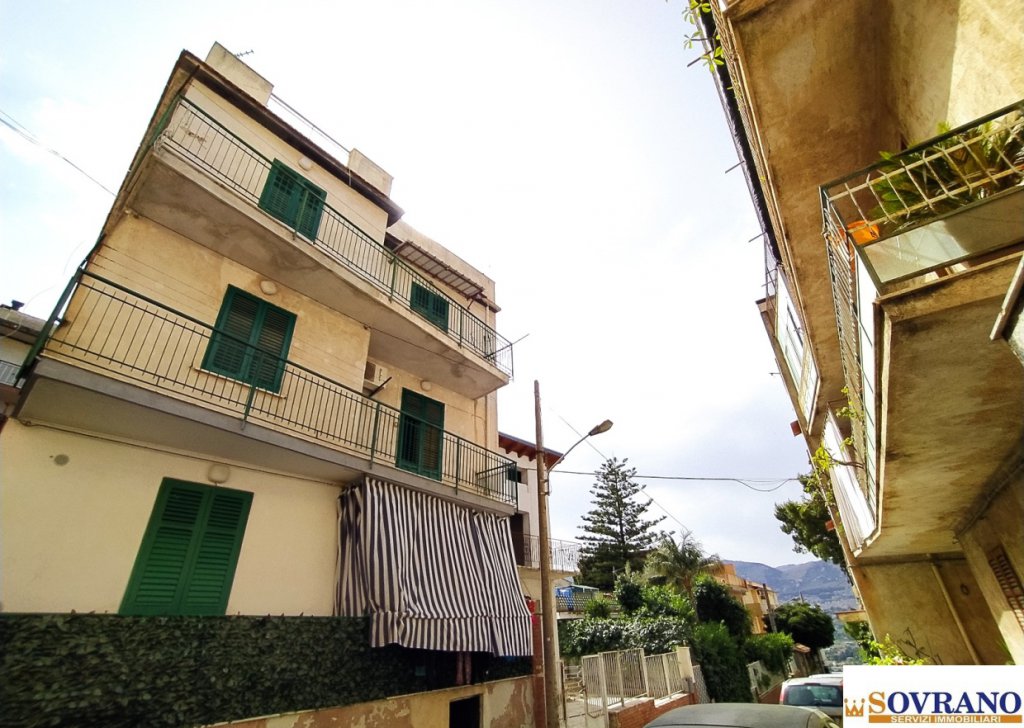 Appartamento trilocale in vendita  via Buccheri 3, Palermo, località Villagrazia di Palermo/Villaciambra