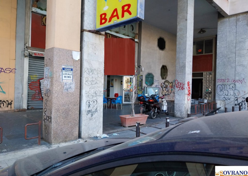 Locale commerciale in affitto  piazza Don Luigi Sturzo 40, Palermo, località Politeama/Ruggero Settimo
