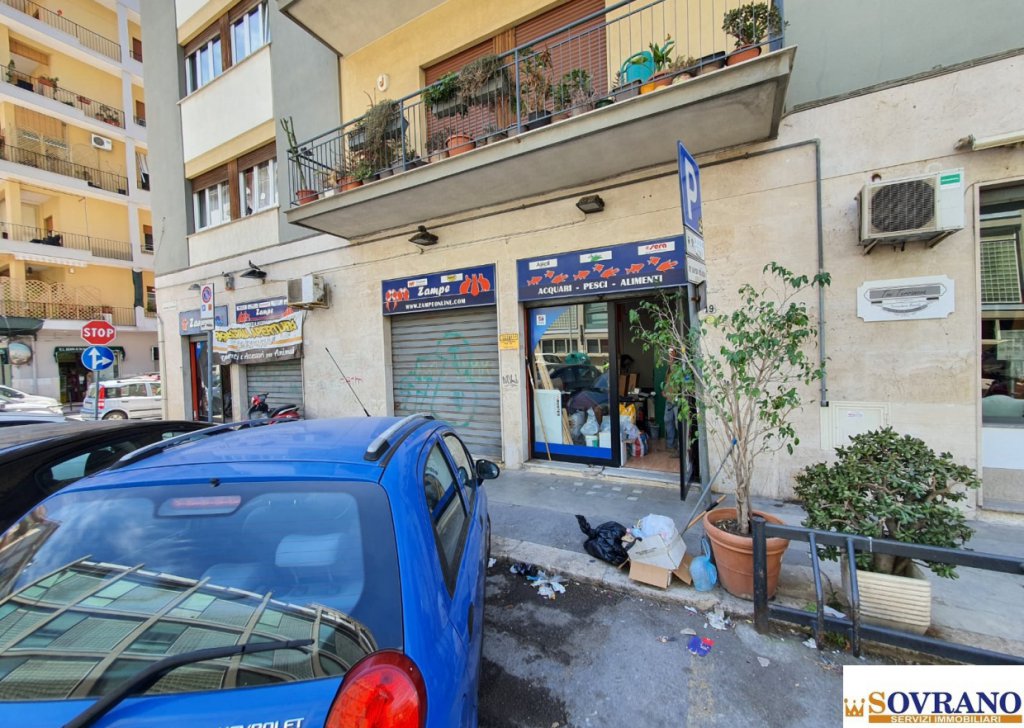 Locale commerciale in affitto  45 m², Palermo, località Duca Della Verdura / Villabianca / Sampolo