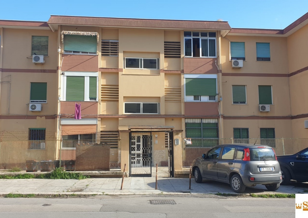 Appartamento quadrilocale in vendita  100 m², Palermo, località Michelangelo /  Borgo Nuovo