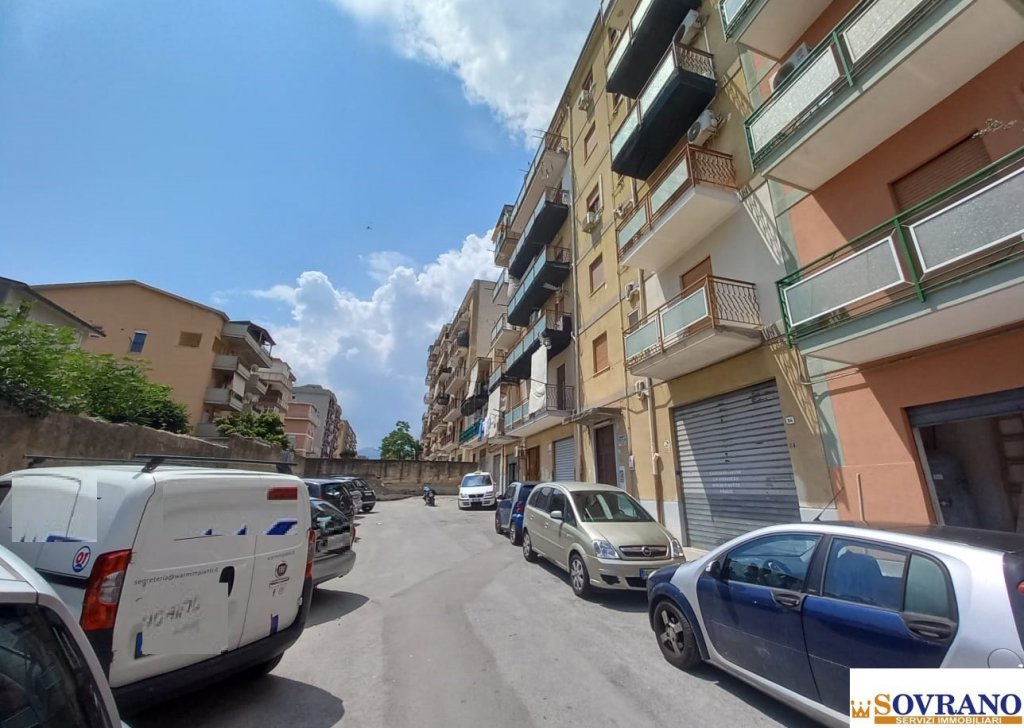 Vendita Appartamento Palermo - PERPIGNANO ALTA: LUMINOSO APPARTAMENTO PIANO 3° Località Perpignano alta, Savonarola, E. Di Blasi