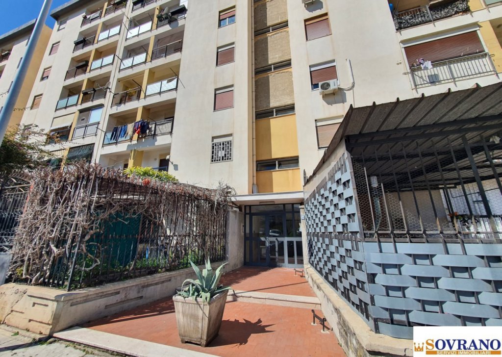 Vendita Appartamento Palermo - ZONA UNIVERSITA' / VILLAGGIO SANTA ROSALIA: LUMINOSO APPARTAMENTO 113 MQ 6° PIANO Località Università/Villaggio S. Rosalia