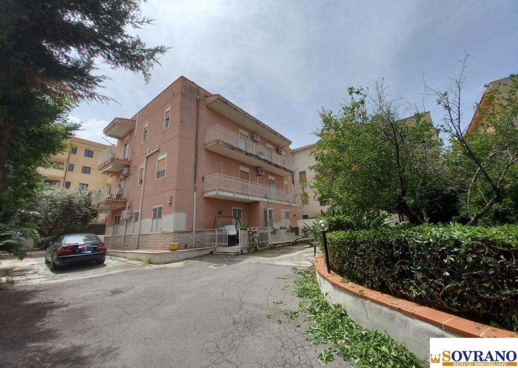 Vendita Appartamento Carini - CARINI: LUMINOSO APPARTAMENTO IN RESIDENCE CON POSTO AUTO Località Carini / Villagrazia Di Carini