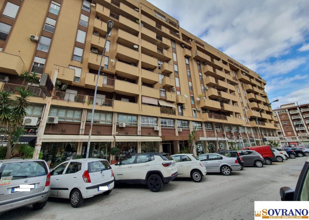 Vendita Appartamento Palermo - MALASPINA/NOTARBARTOLO: APPARTAMENTO 3° PIANO CON POSTO AUTO Località Malaspina/Notarbartolo