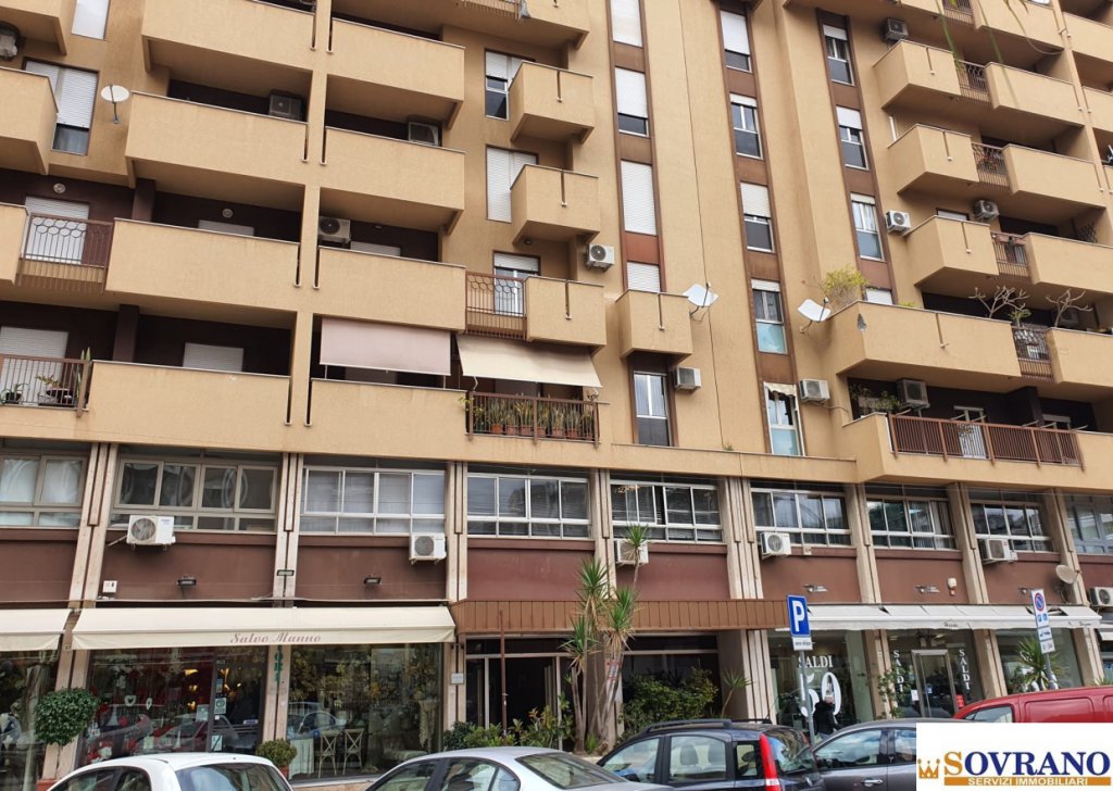 Vendita Appartamento Palermo - MALASPINA/NOTARBARTOLO: APPARTAMENTO 3° PIANO CON POSTO AUTO Località Malaspina/Notarbartolo