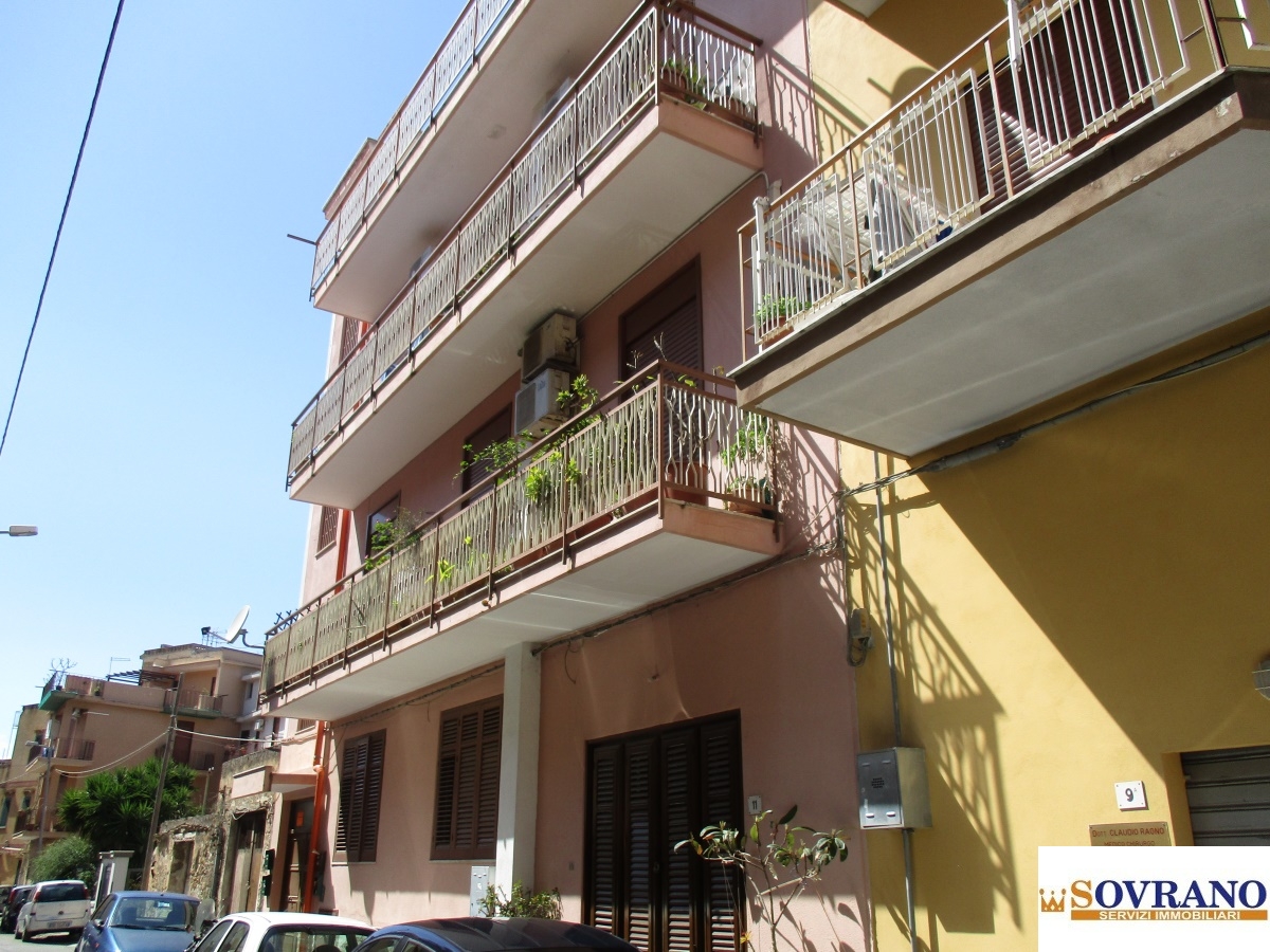 appartamento in vendita a Palermo in zona Chiavelli